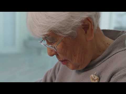 Kay Sekimachi weaving on the loom