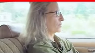 Annie Leibovitz: Life Through a Lens